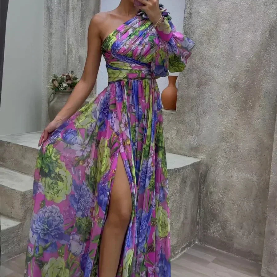 Whitney - Elegant and Flowing Dress